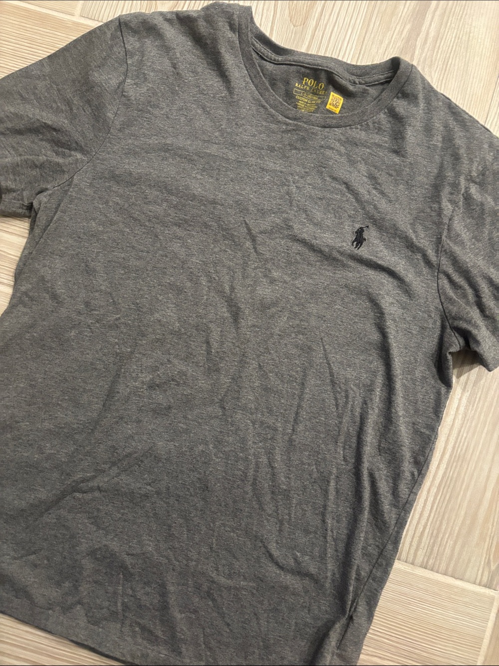 Men’s polo tee size large slim fit